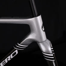 ICAN Graro gravel frame in custom paintjob ice crack uci approval TRIAERO